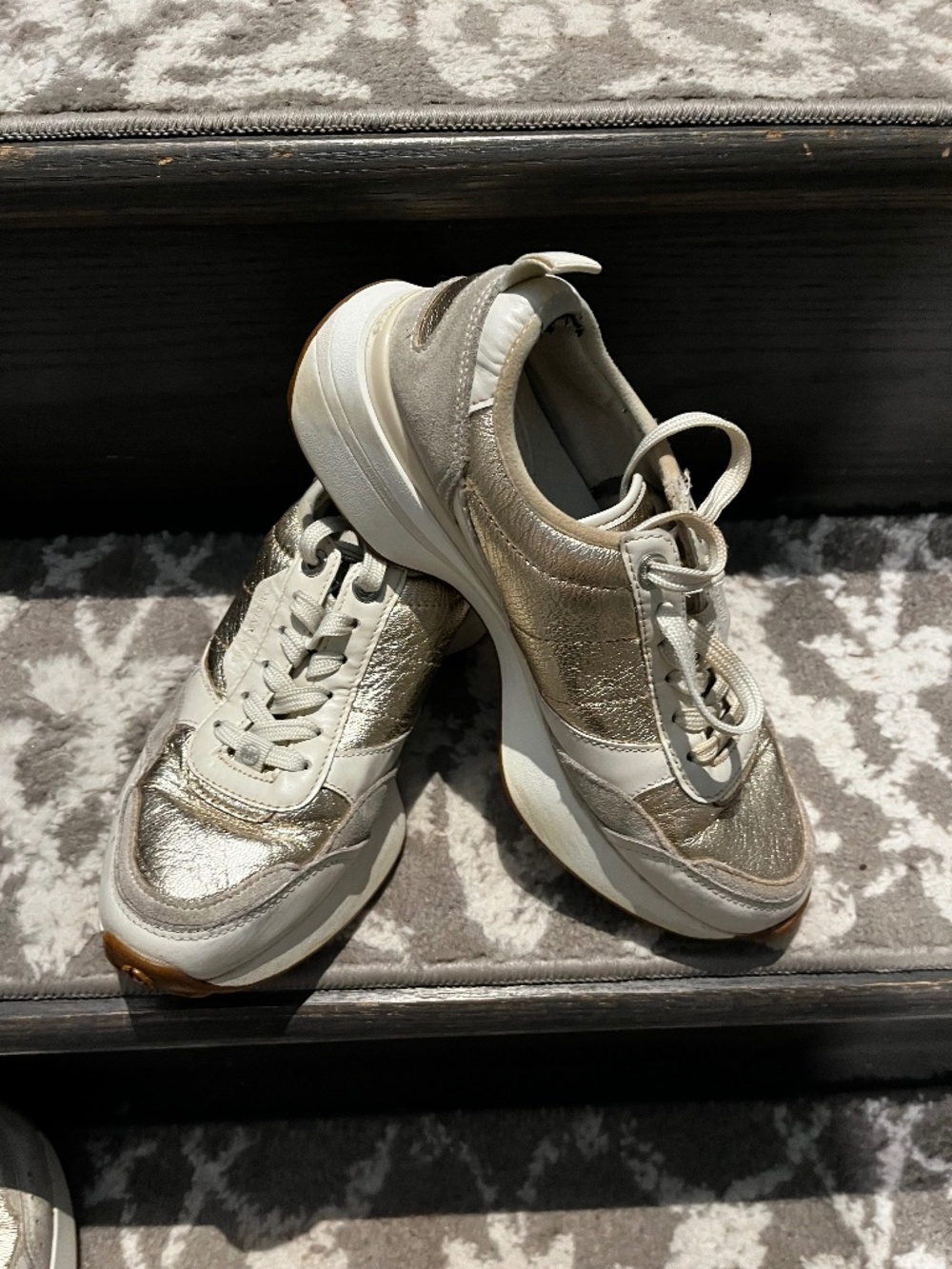 Michael Kors metallic sneakers Size 7